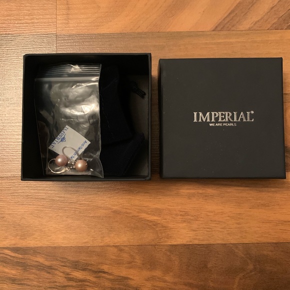 ✨Host Pick✨Imperial Pearls Sterling Silver 9-10mm Earrings - Picture 2 of 5